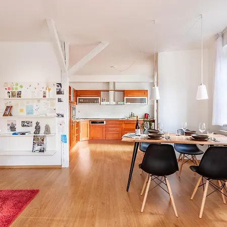 Dv Apartment *