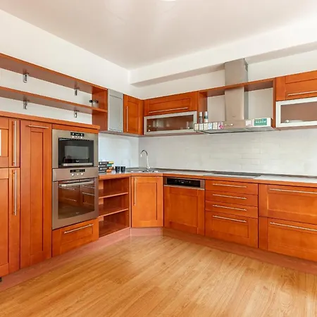 Dv Apartment *